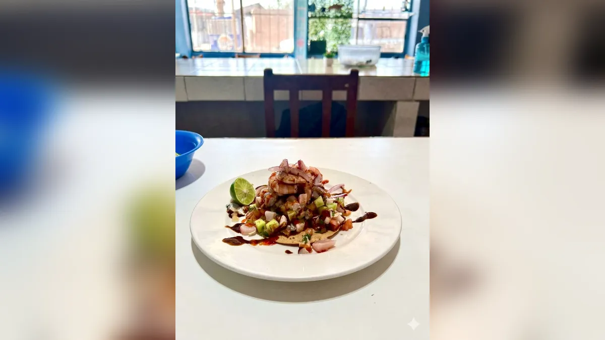 Tostada de Pulpo y Camaron