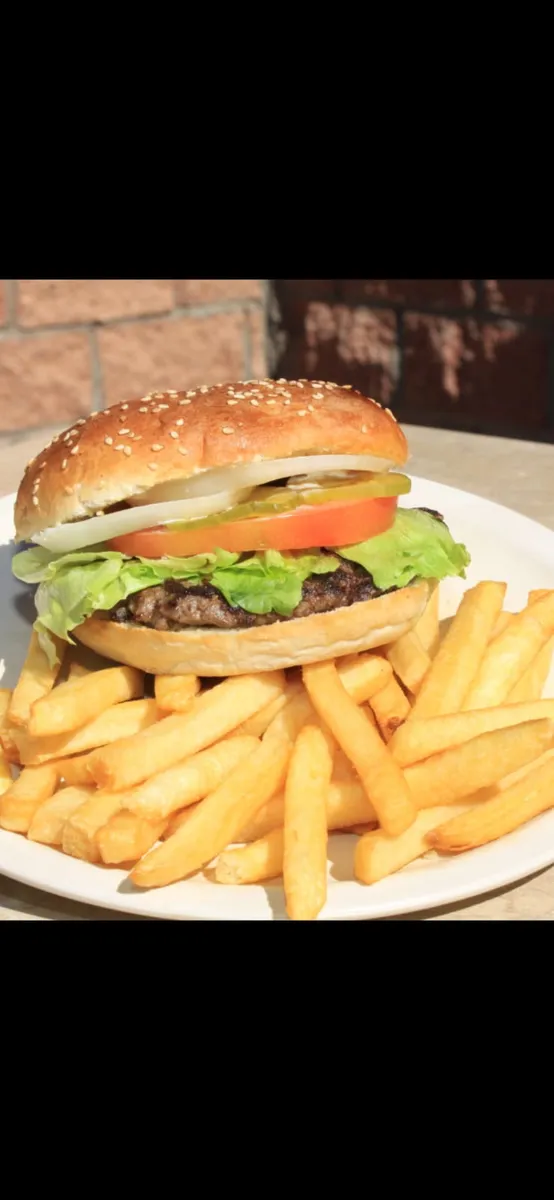HAMBURGUESA CLASICA
