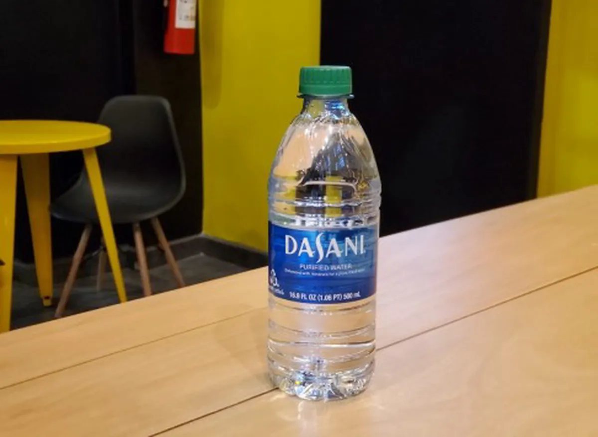 AGUA NATURAL