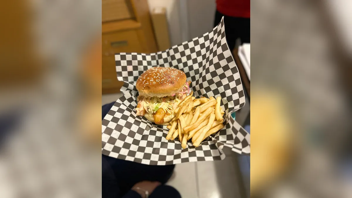 Hamburguesa con papas