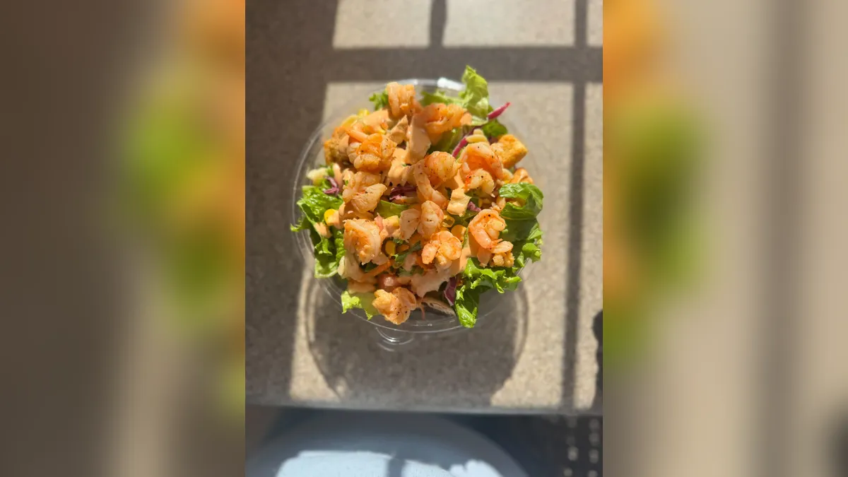 ENSALADA ESPECIAL DE CAMARON