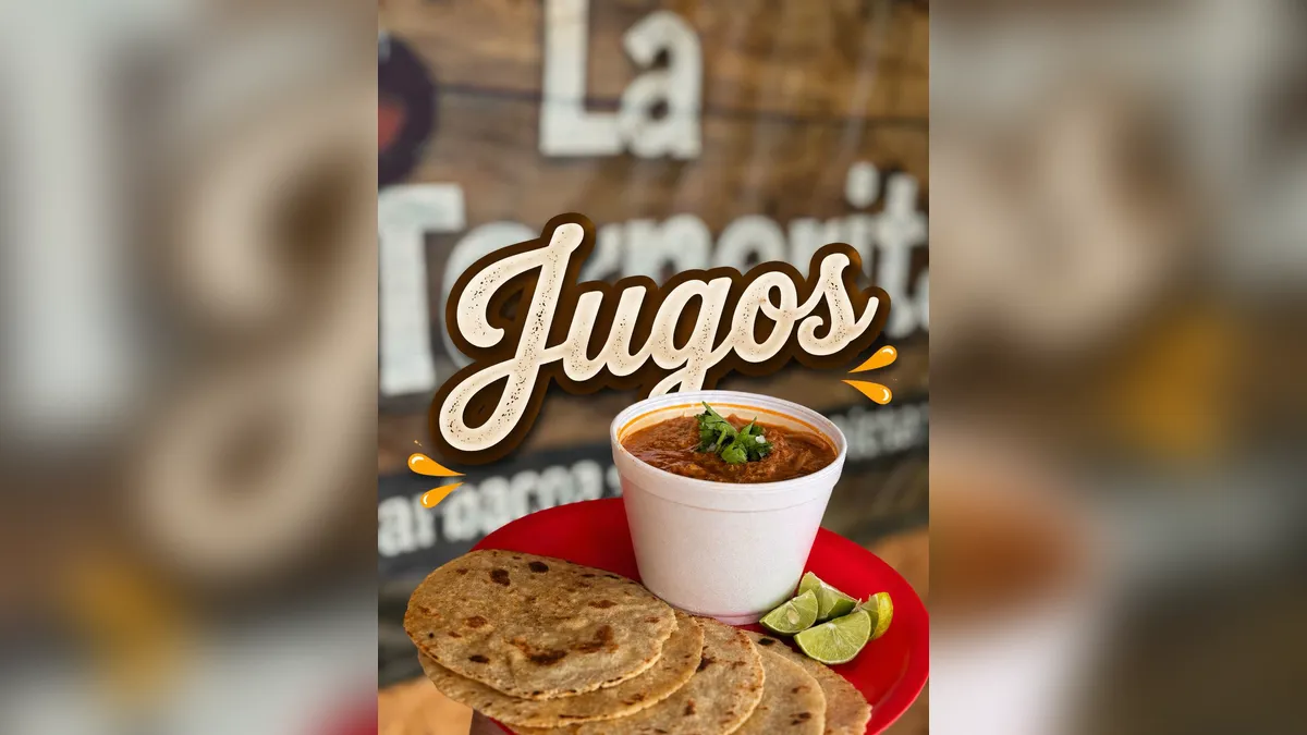 Consome con tortillas