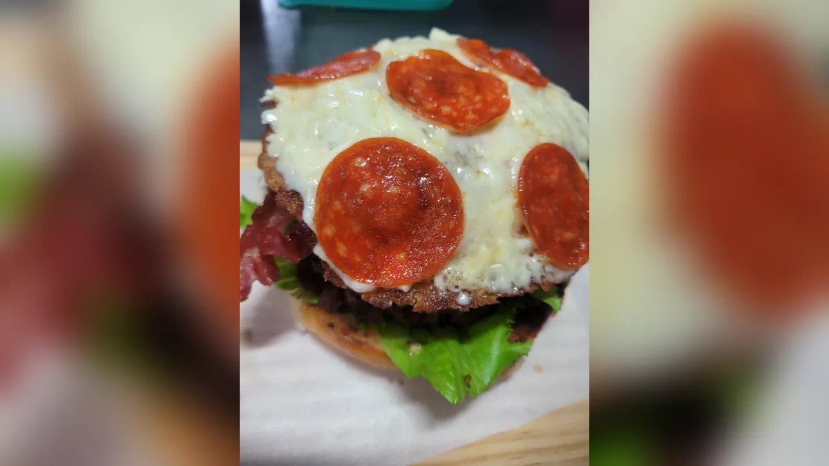 #16 Pizza Burger